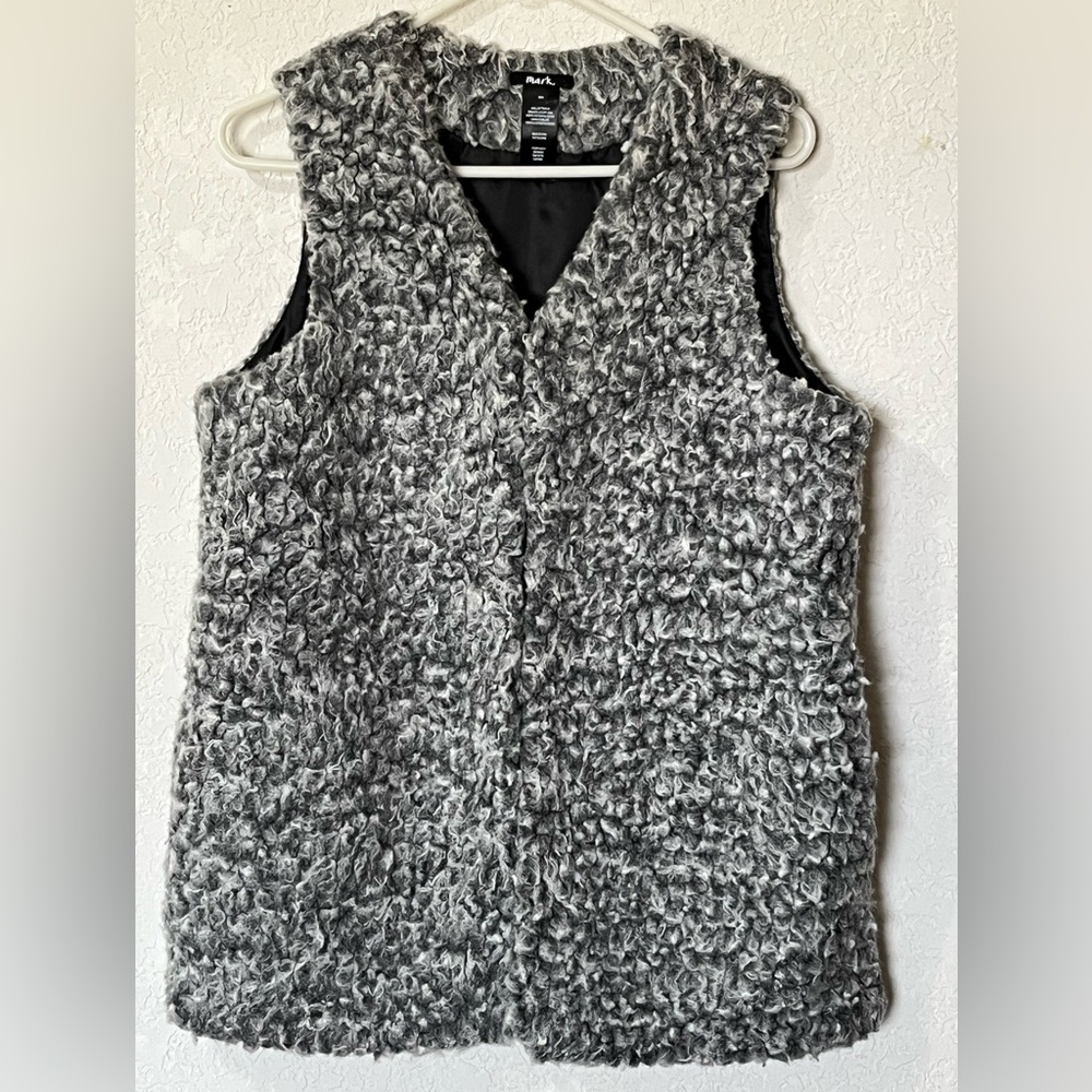 Mark Women’s Gray Chenille Winter Lined Vest With Hidden Pockets Size M